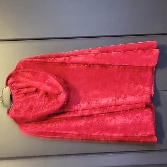 Red Riding Hood Costume - Picture 5 of 9